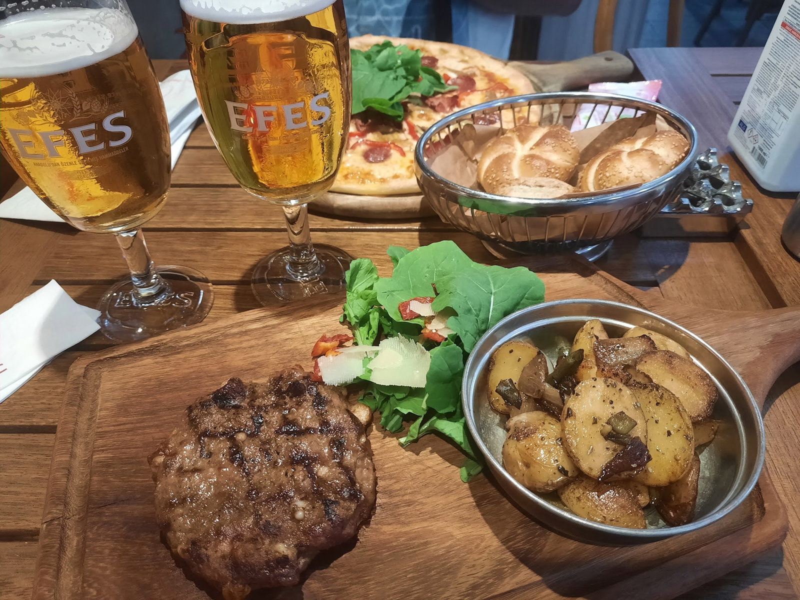 Parole Cafe | Restaurant