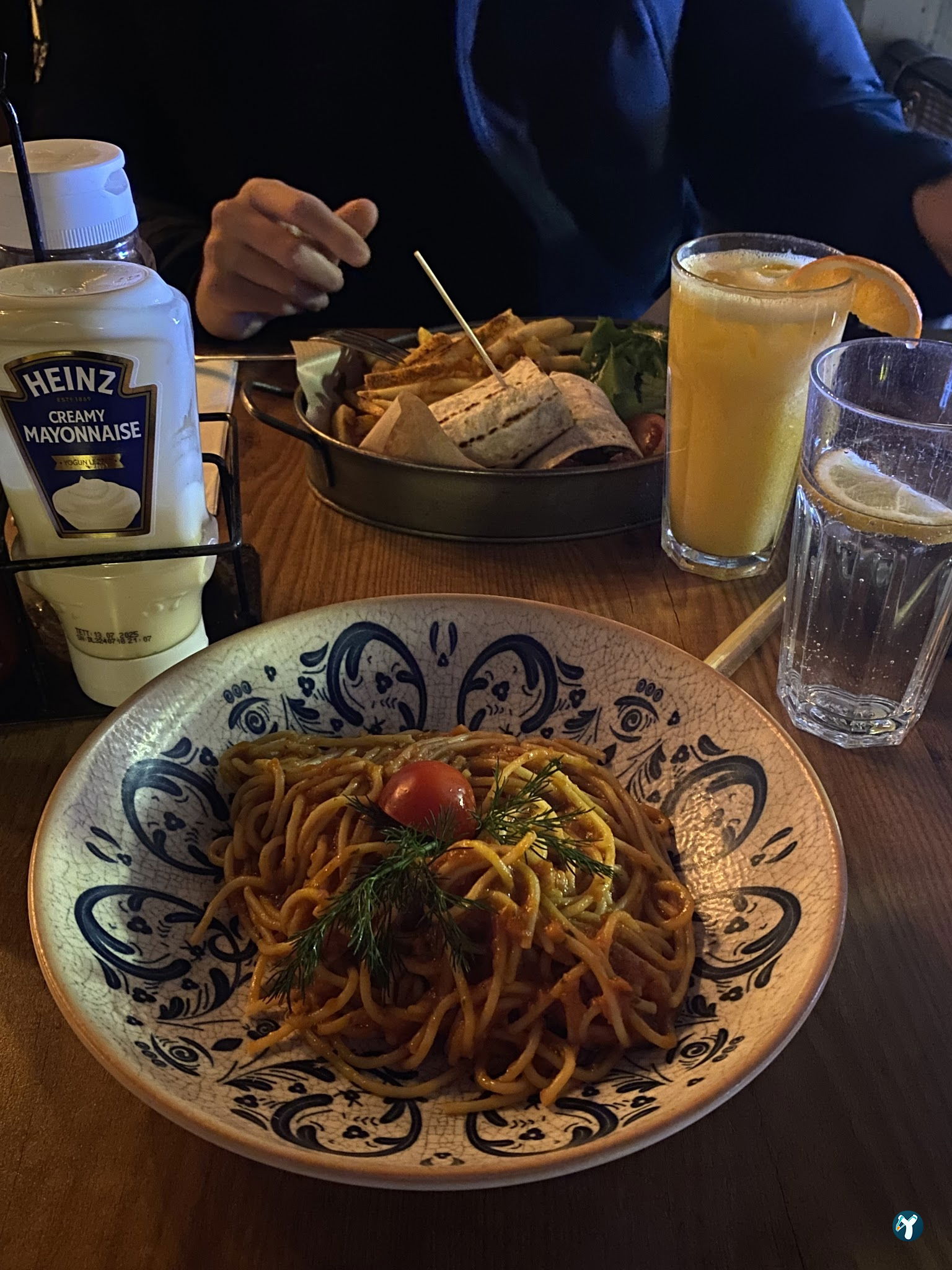 Parole Cafe | Restaurant