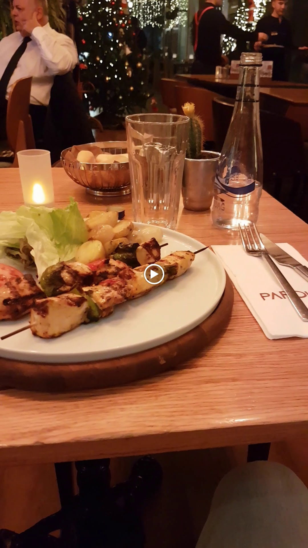 Parole Cafe | Restaurant