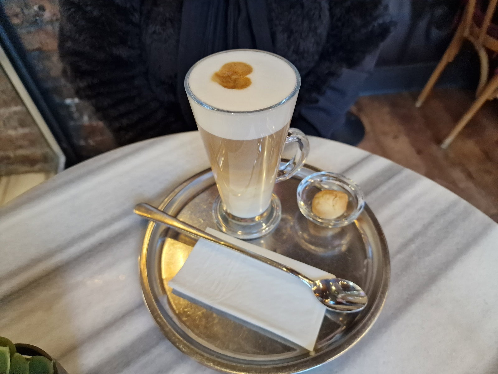 Parole Cafe | Restaurant