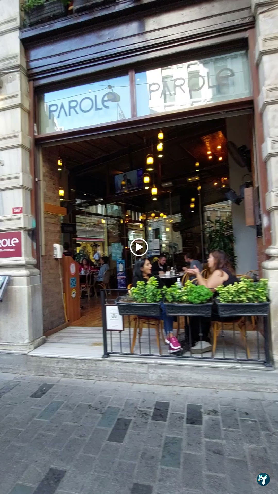 Parole Cafe | Restaurant