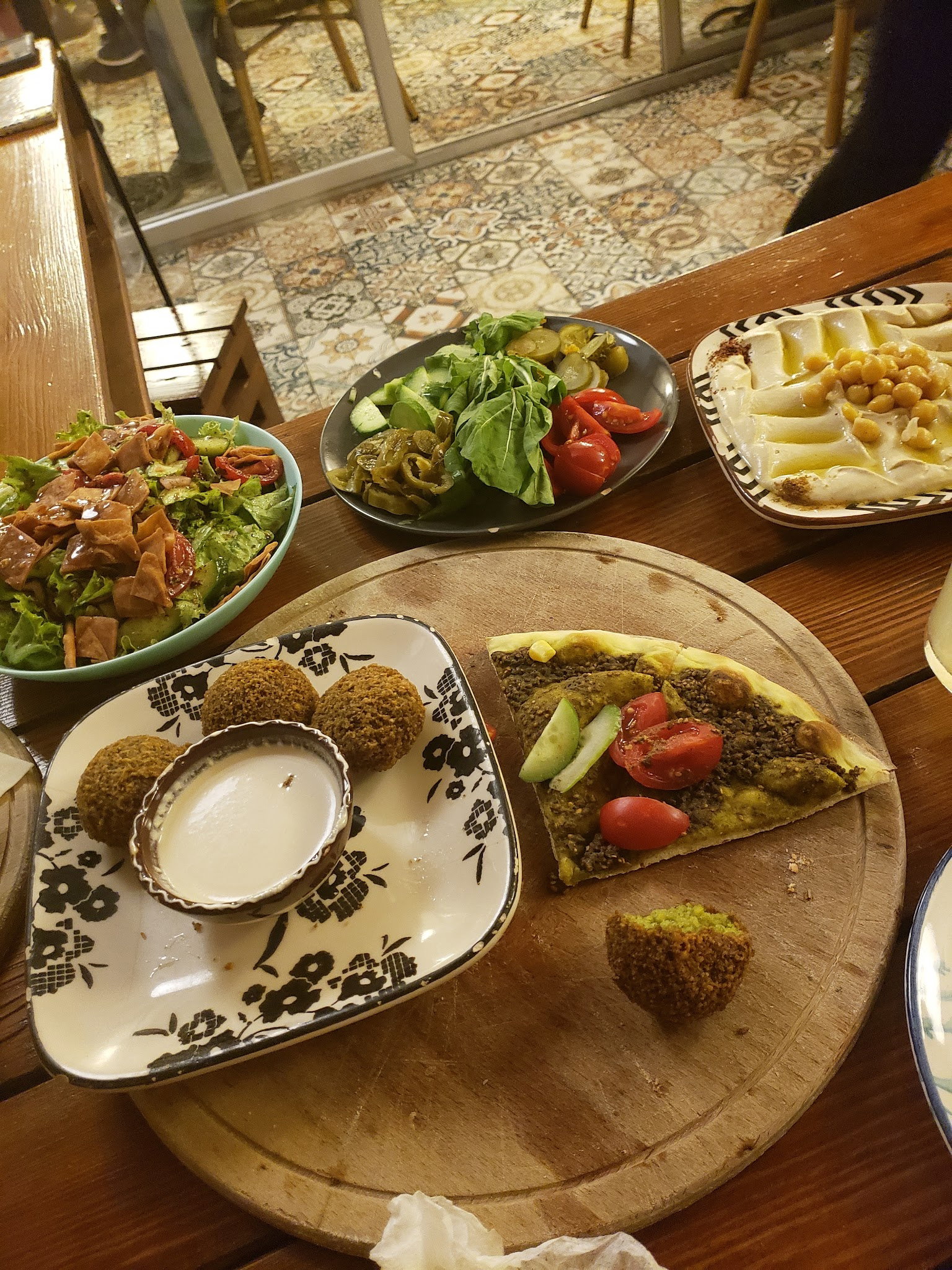 Rokka Pizza Falafel