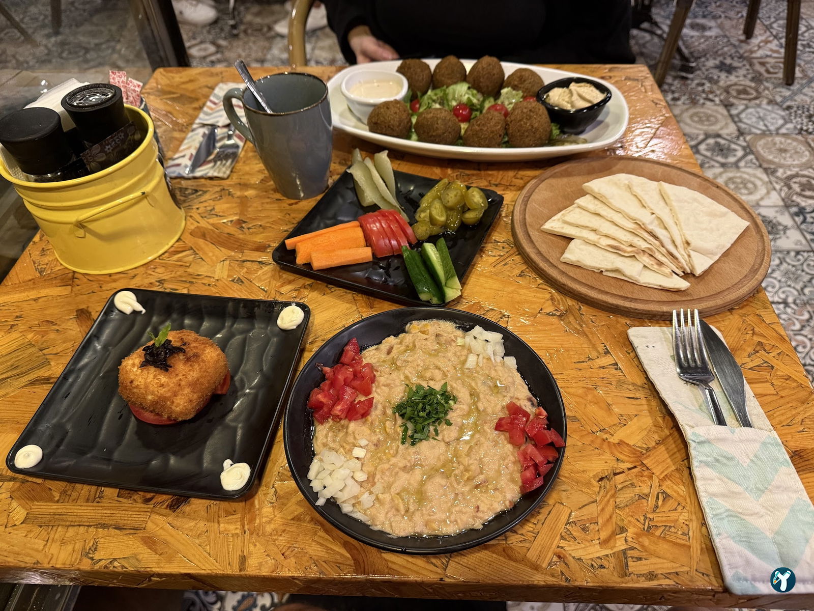 Rokka Pizza Falafel