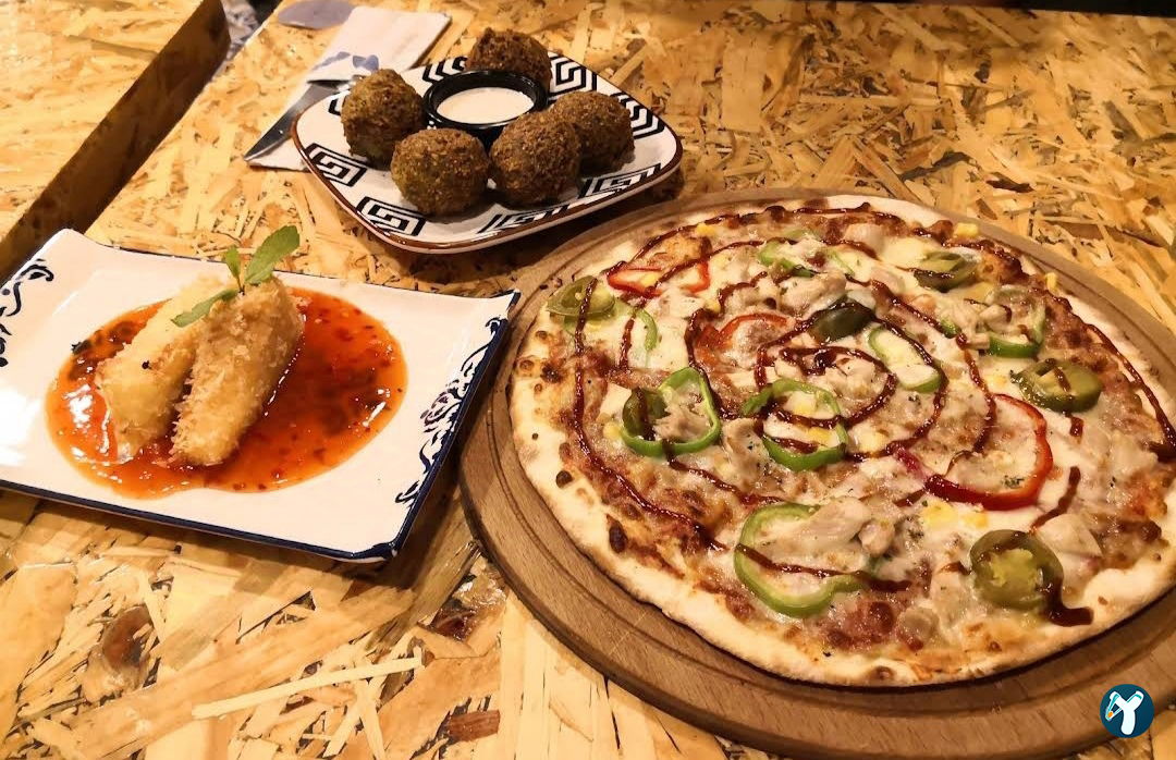 Rokka Pizza Falafel