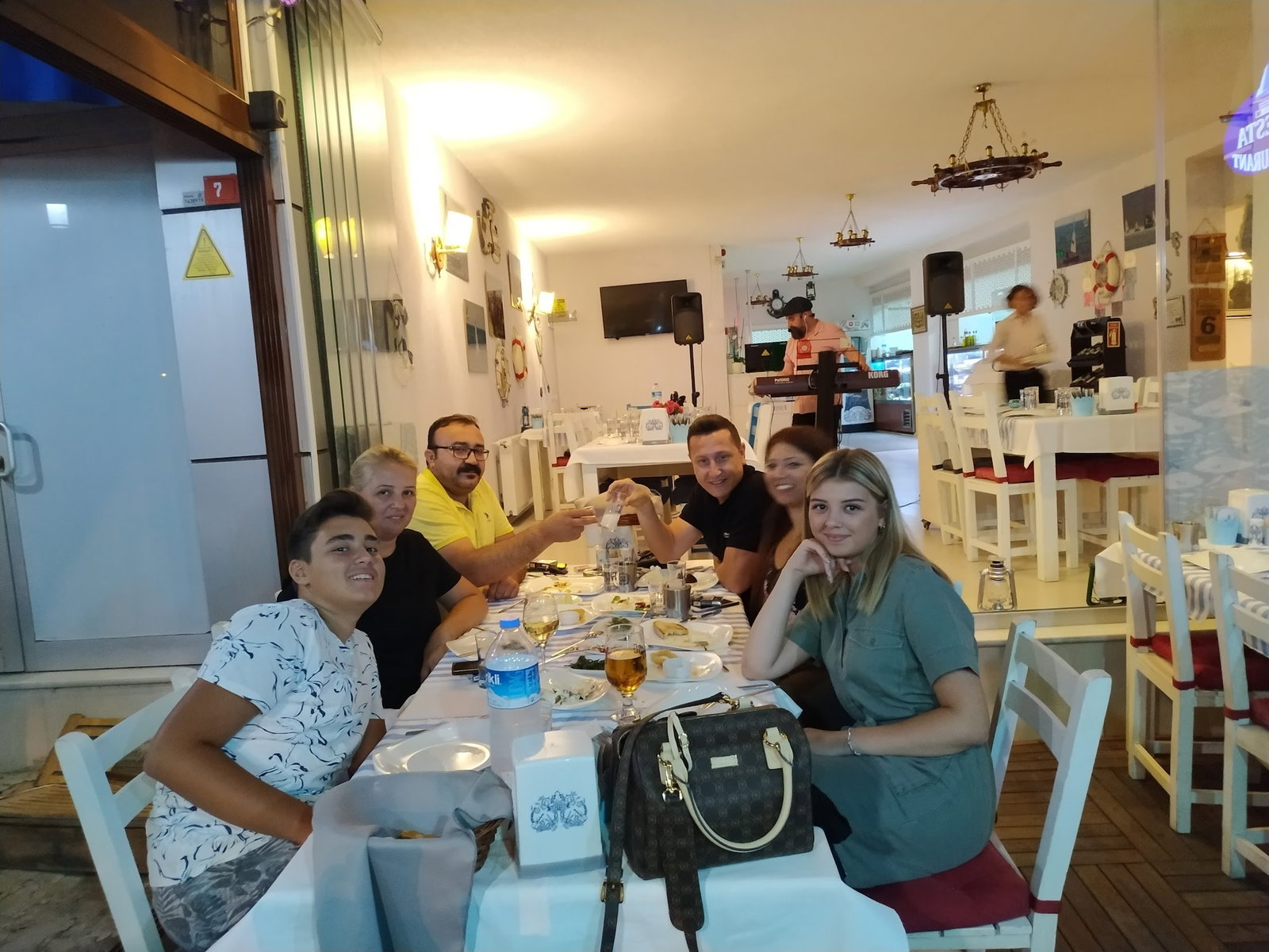 Alesta Restaurant