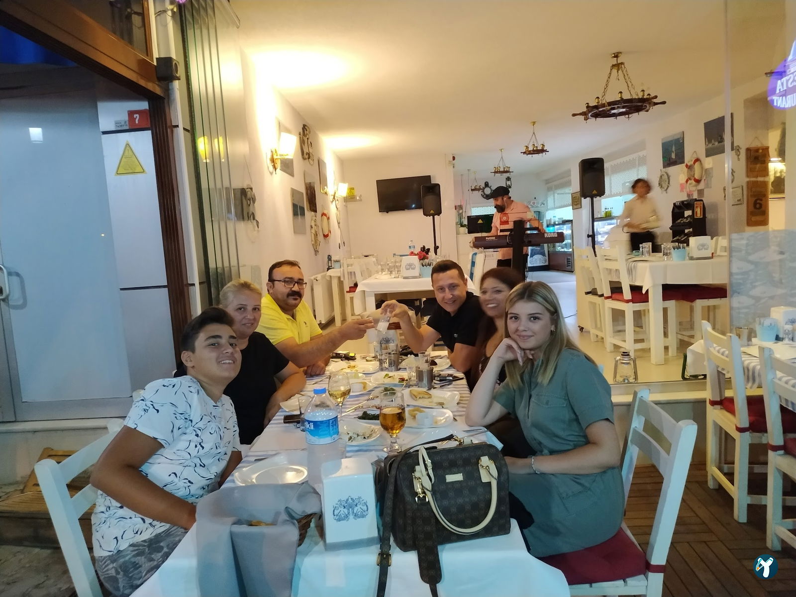 Alesta Restaurant