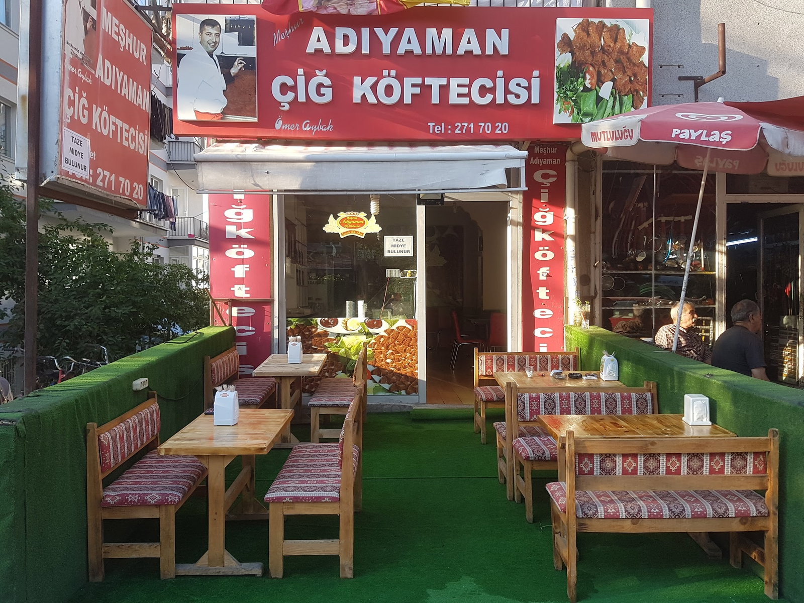 Meşhur Adiyaman Çi̇ğköfteci̇si̇ Ömer Aybak