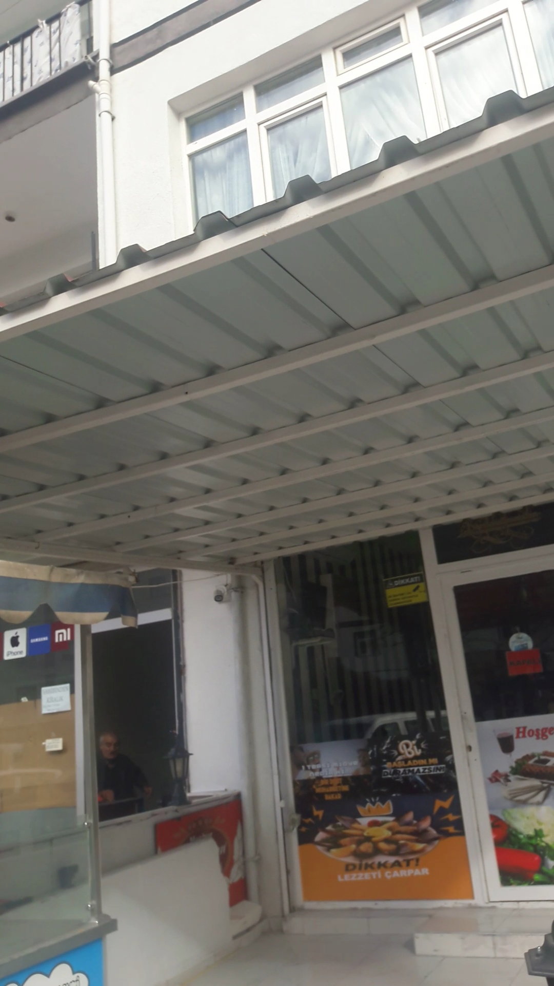 Meşhur Adiyaman Çi̇ğköfteci̇si̇ Ömer Aybak