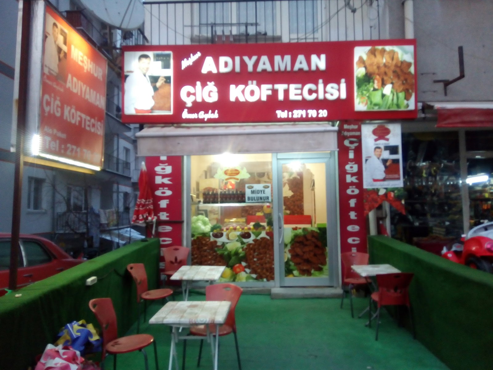 Meşhur Adiyaman Çi̇ğköfteci̇si̇ Ömer Aybak