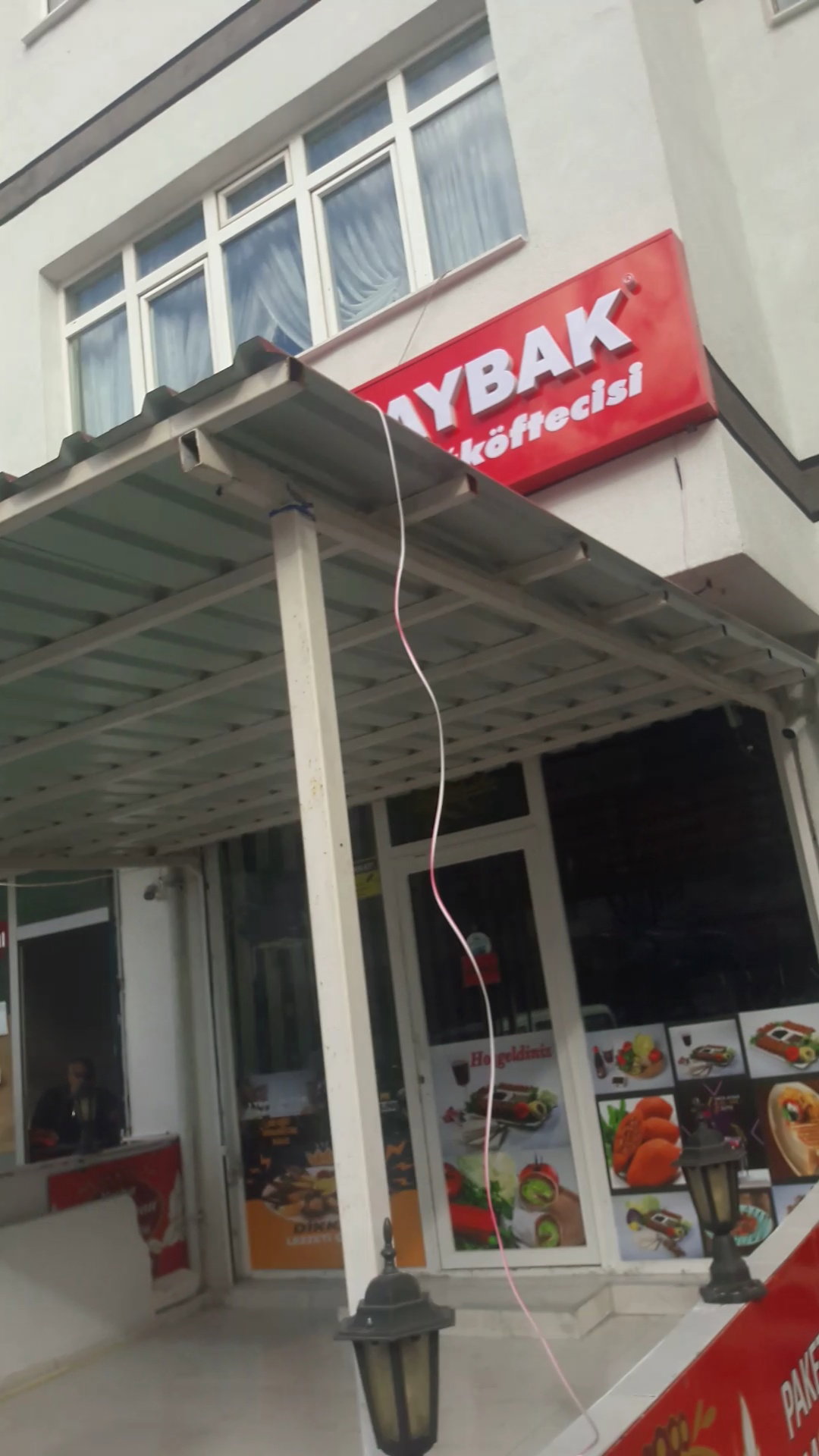 Meşhur Adiyaman Çi̇ğköfteci̇si̇ Ömer Aybak