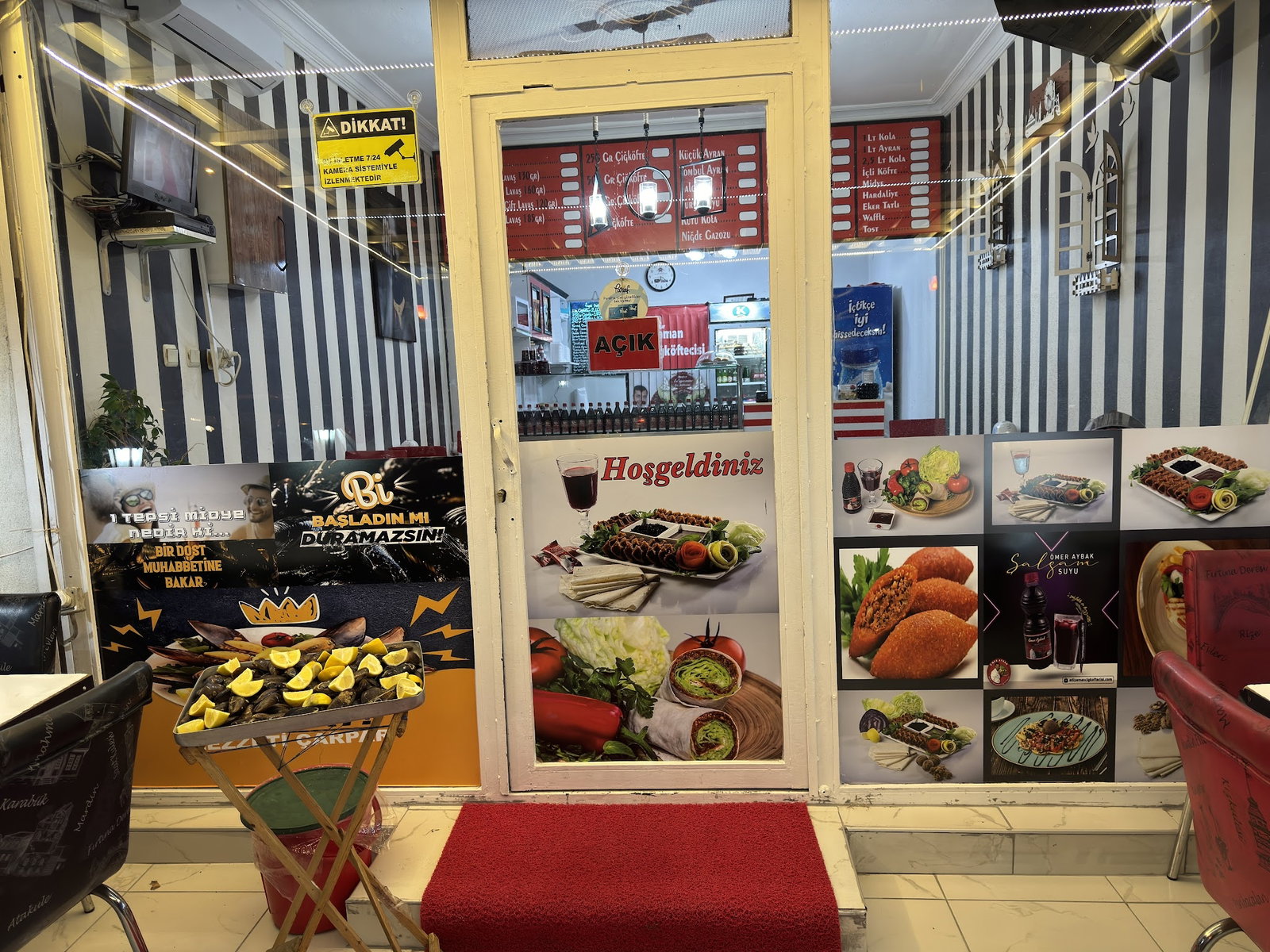 Meşhur Adiyaman Çi̇ğköfteci̇si̇ Ömer Aybak