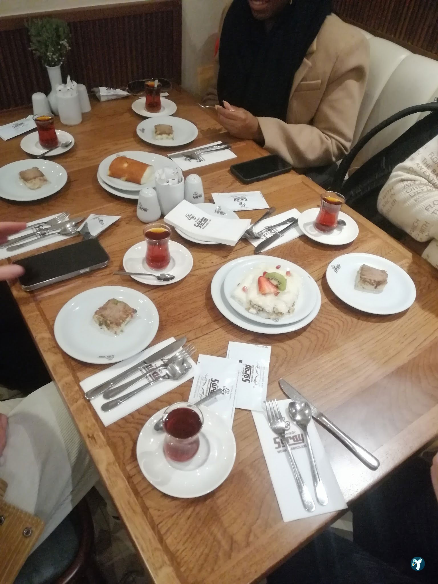 Kadıköy Saray Muhallebicisi