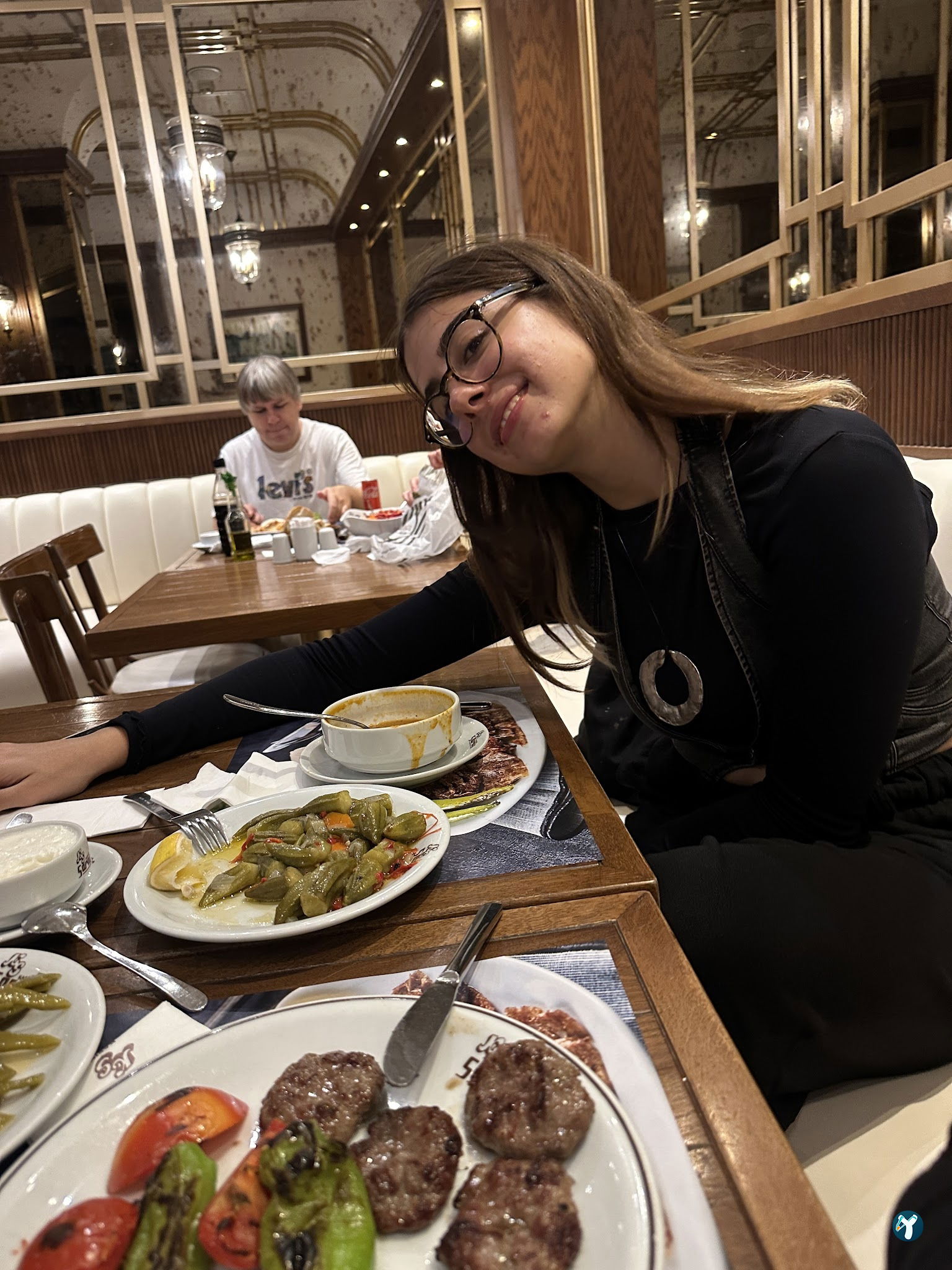 Kadıköy Saray Muhallebicisi