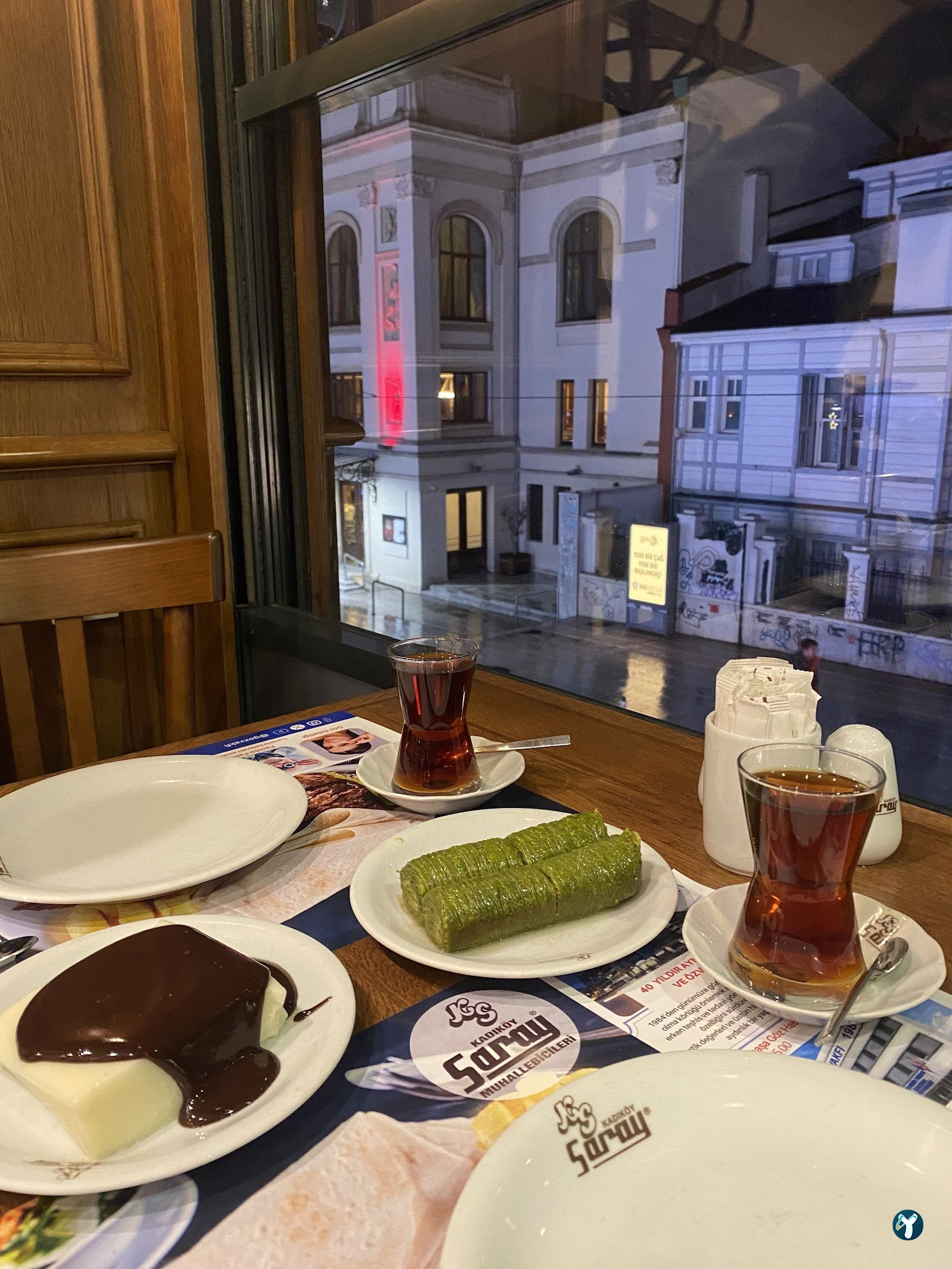 Kadıköy Saray Muhallebicisi