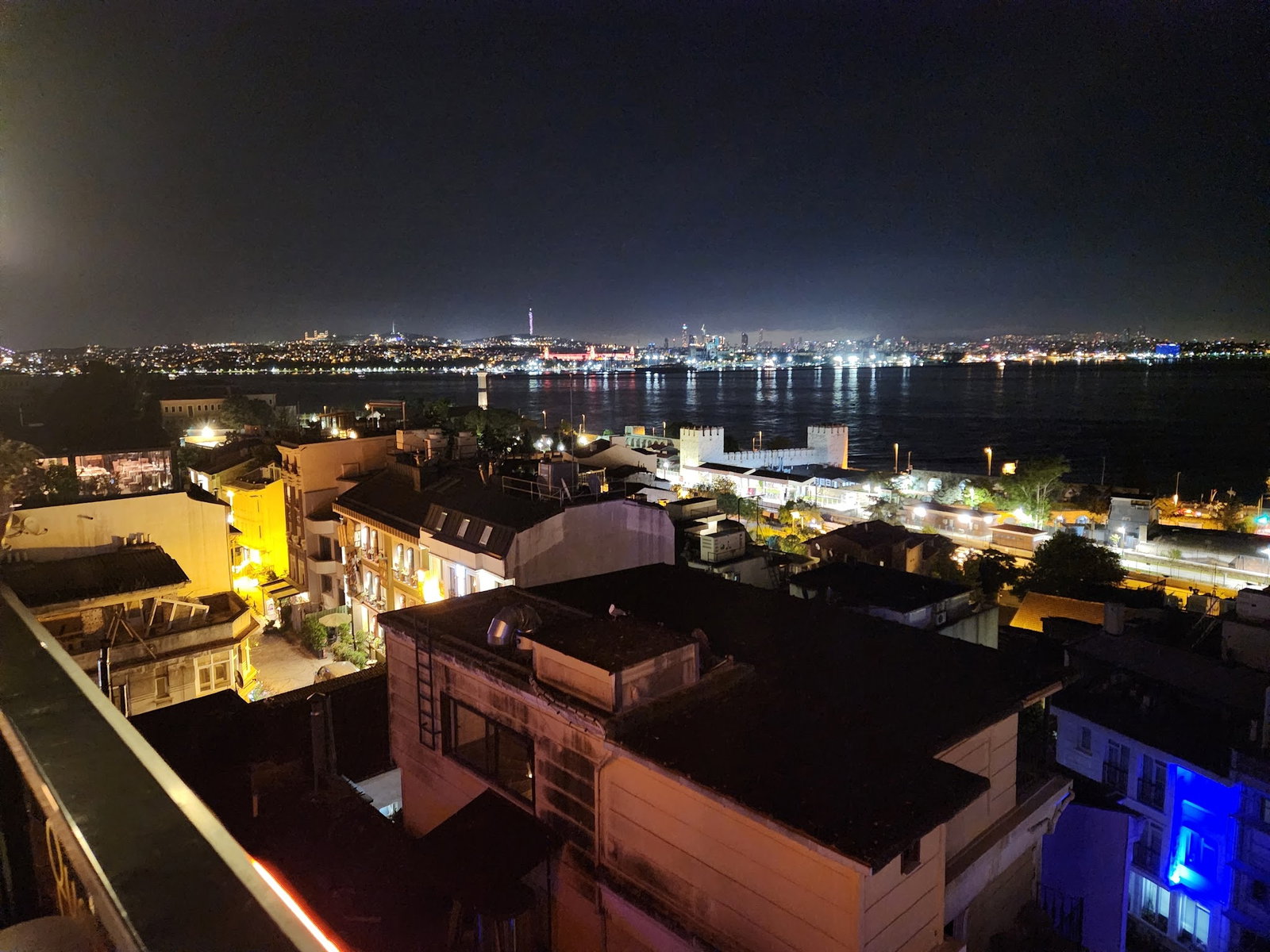 Queb Rooftop Restaurant