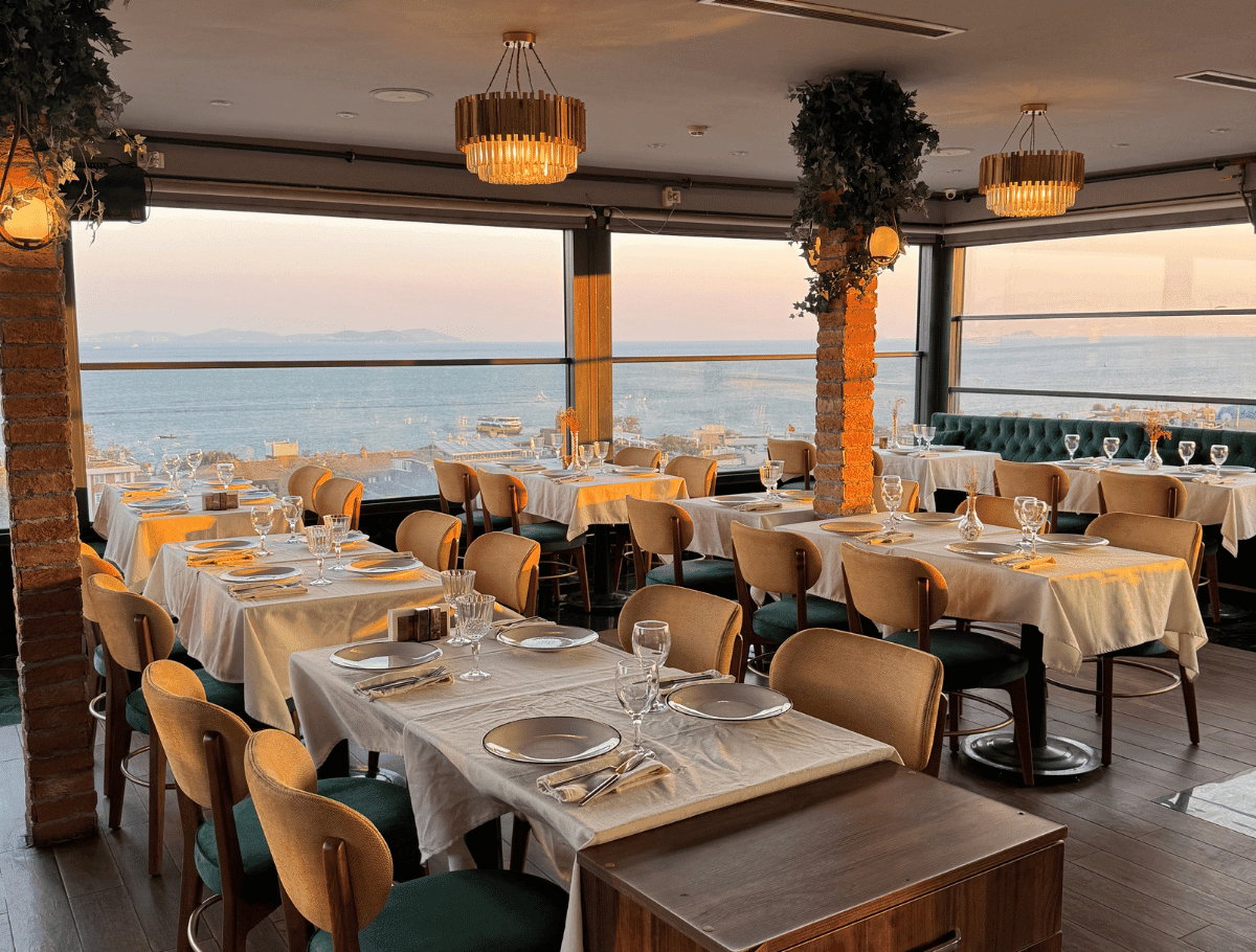 Queb Rooftop Restaurant