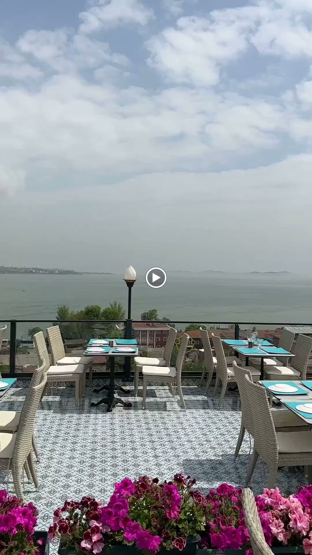 Queb Rooftop Restaurant