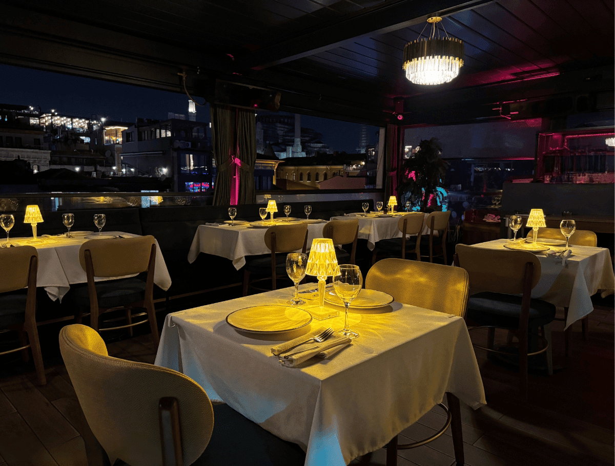 Queb Rooftop Restaurant
