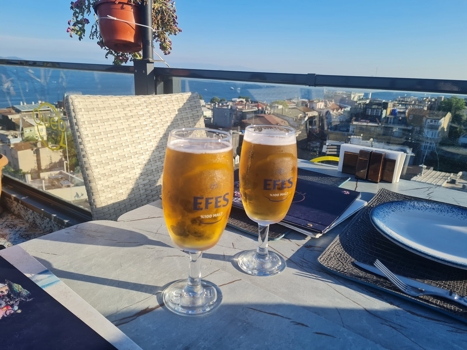 Queb Rooftop Restaurant