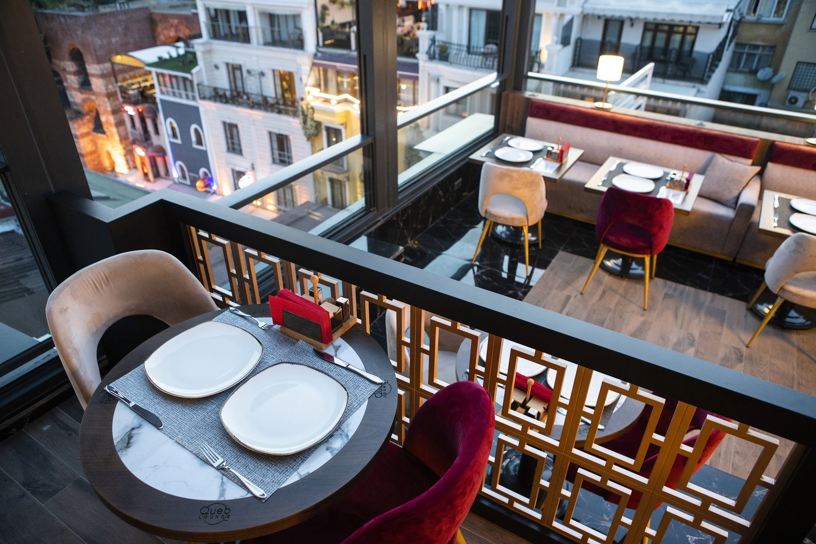 Queb Rooftop Restaurant