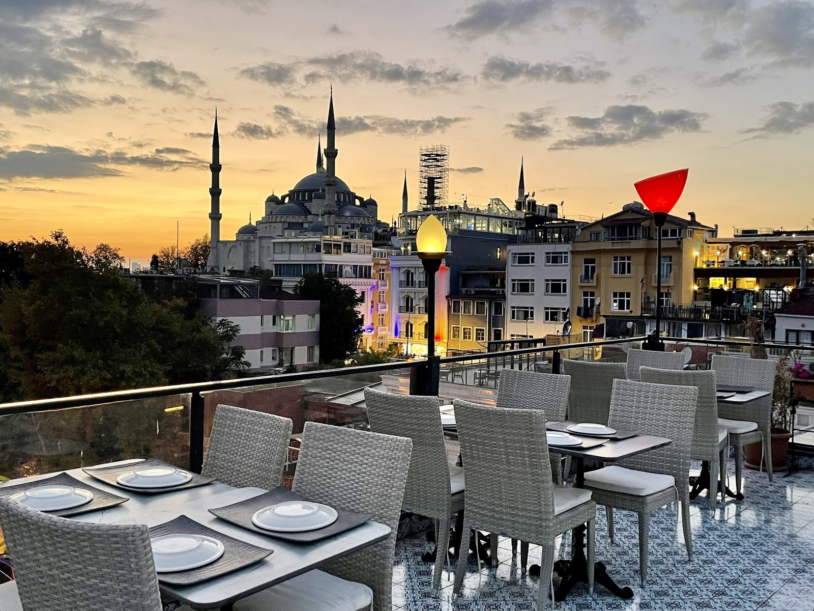 Queb Rooftop Restaurant