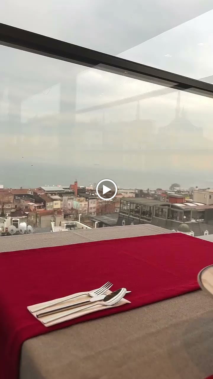 Queb Rooftop Restaurant