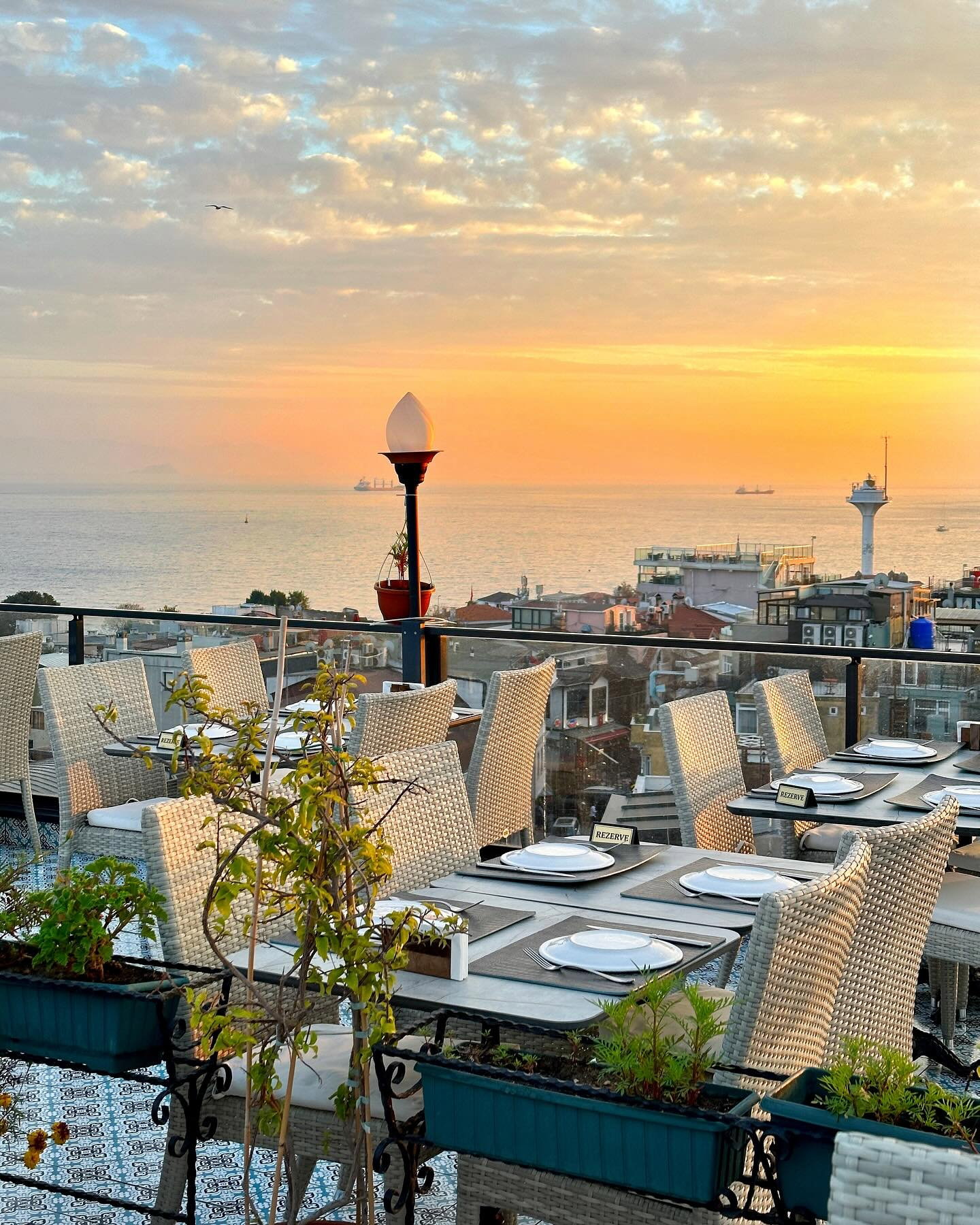 Queb Rooftop Restaurant