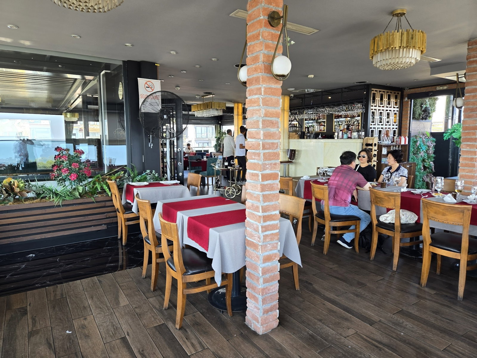 Queb Rooftop Restaurant