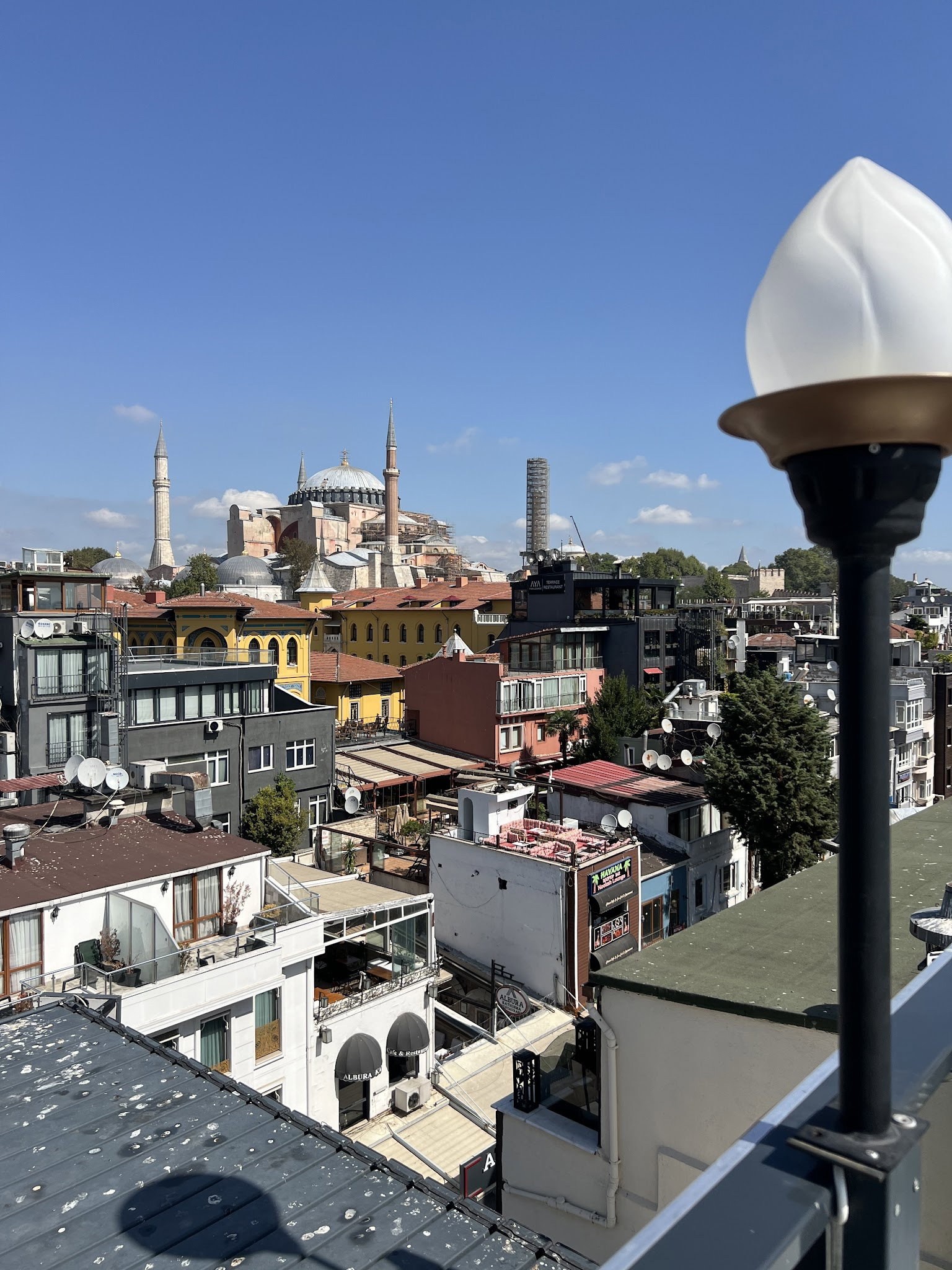 Queb Rooftop Restaurant