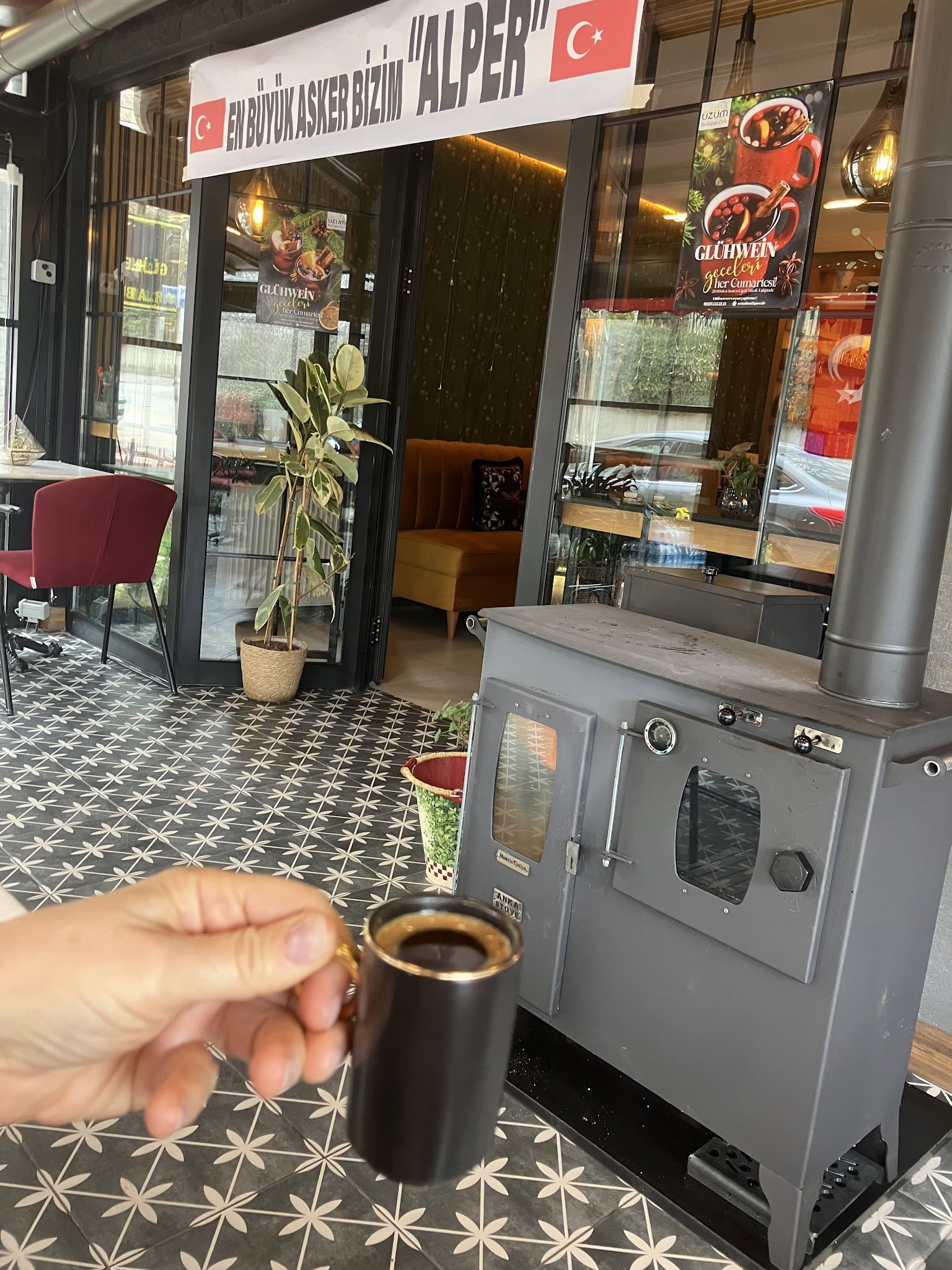 Üzüm Cafe