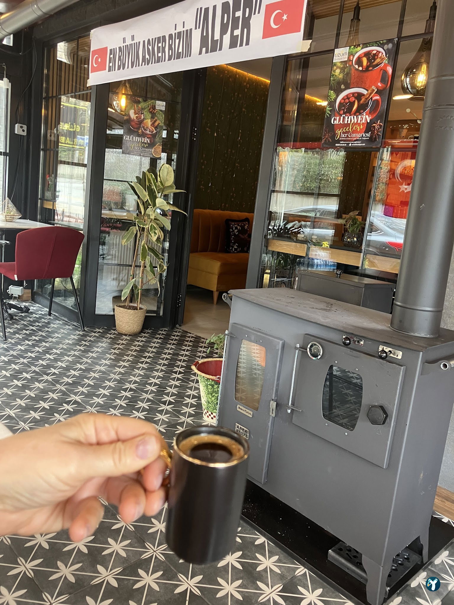 Üzüm Cafe
