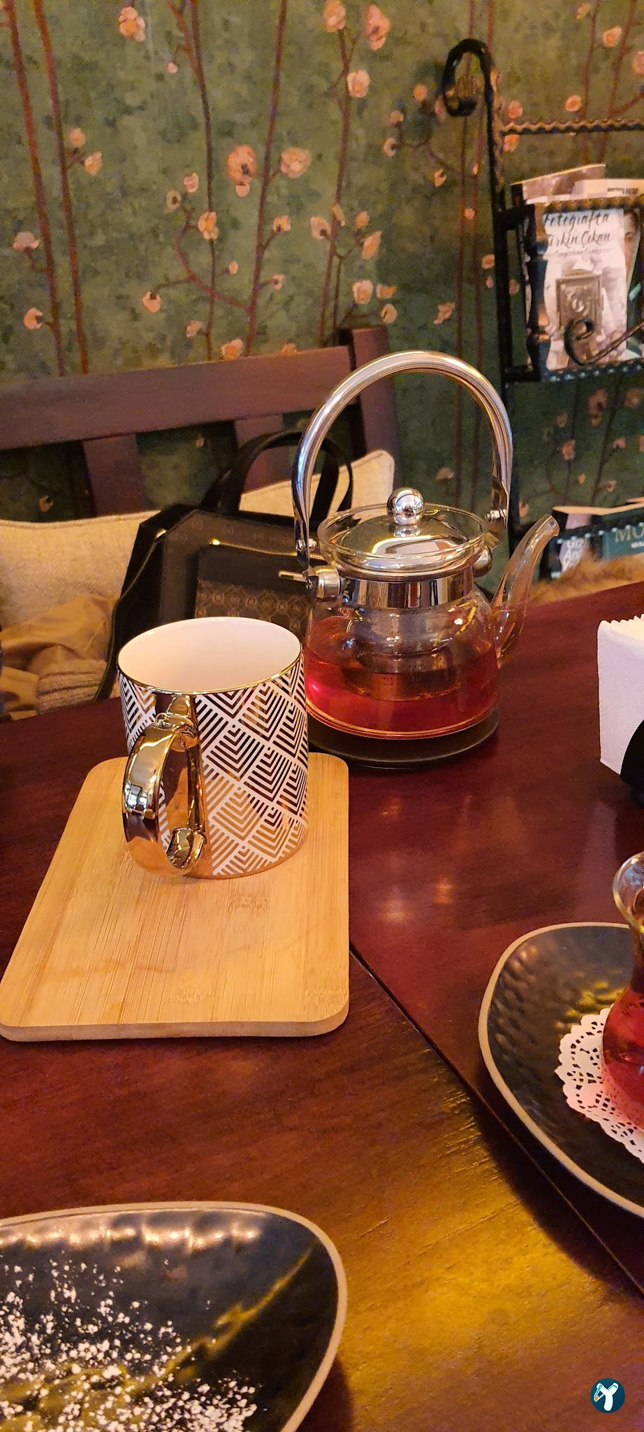 Üzüm Cafe