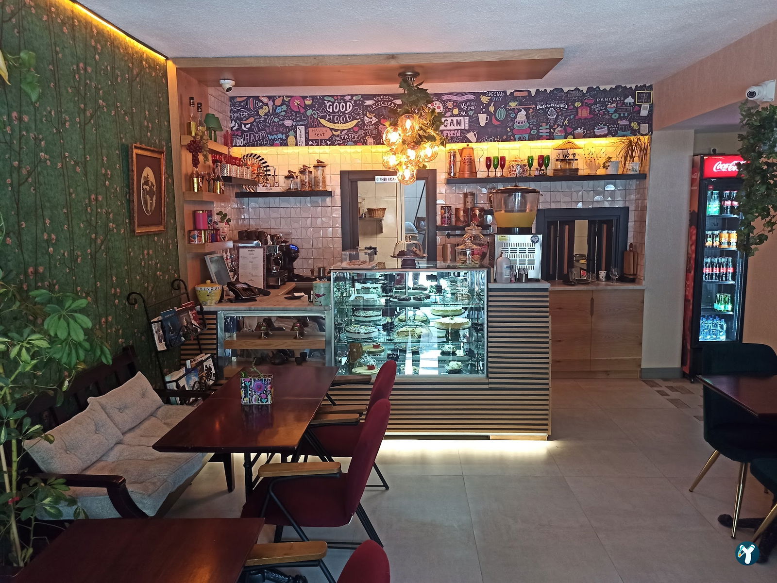 Üzüm Cafe