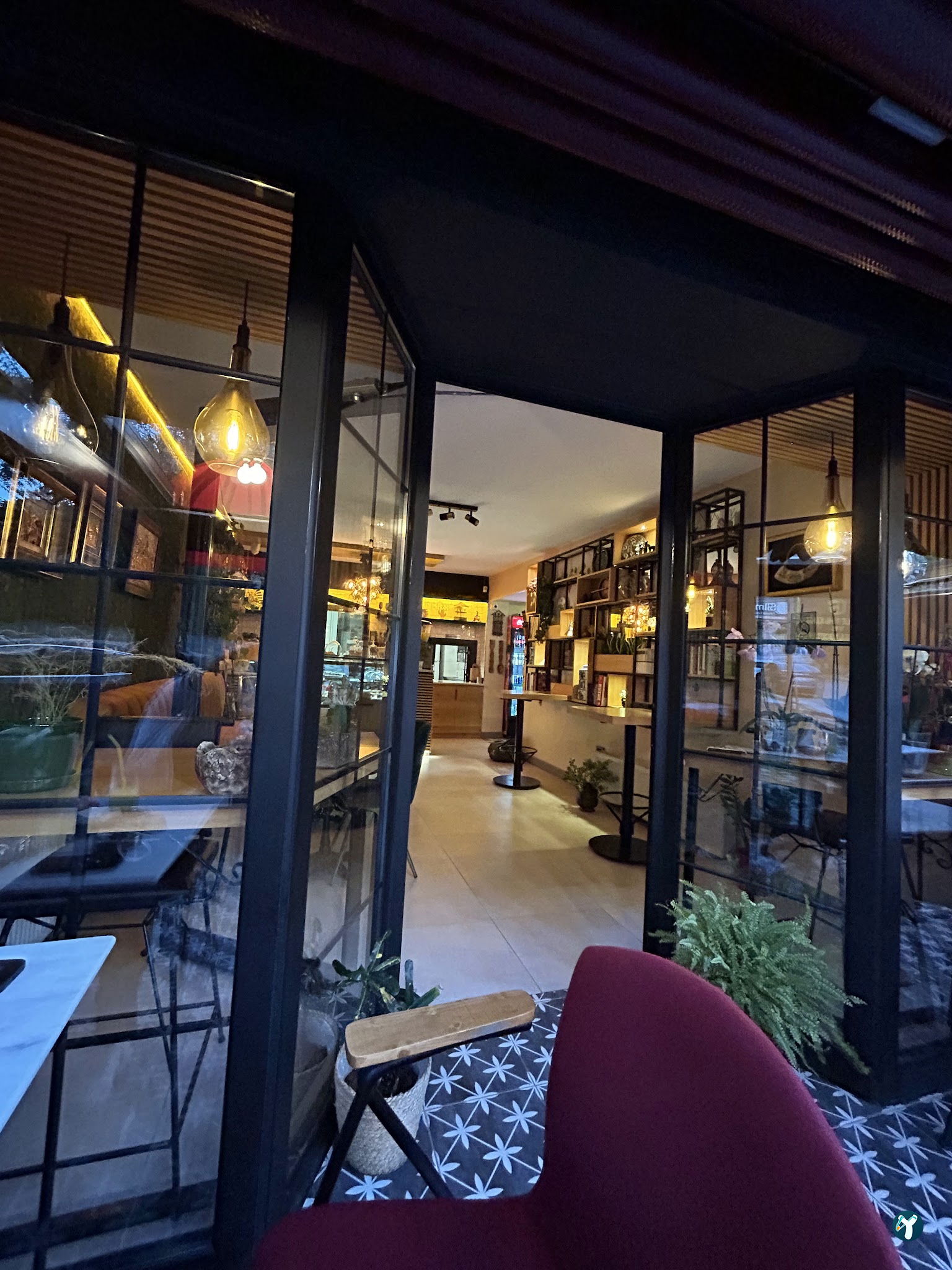 Üzüm Cafe