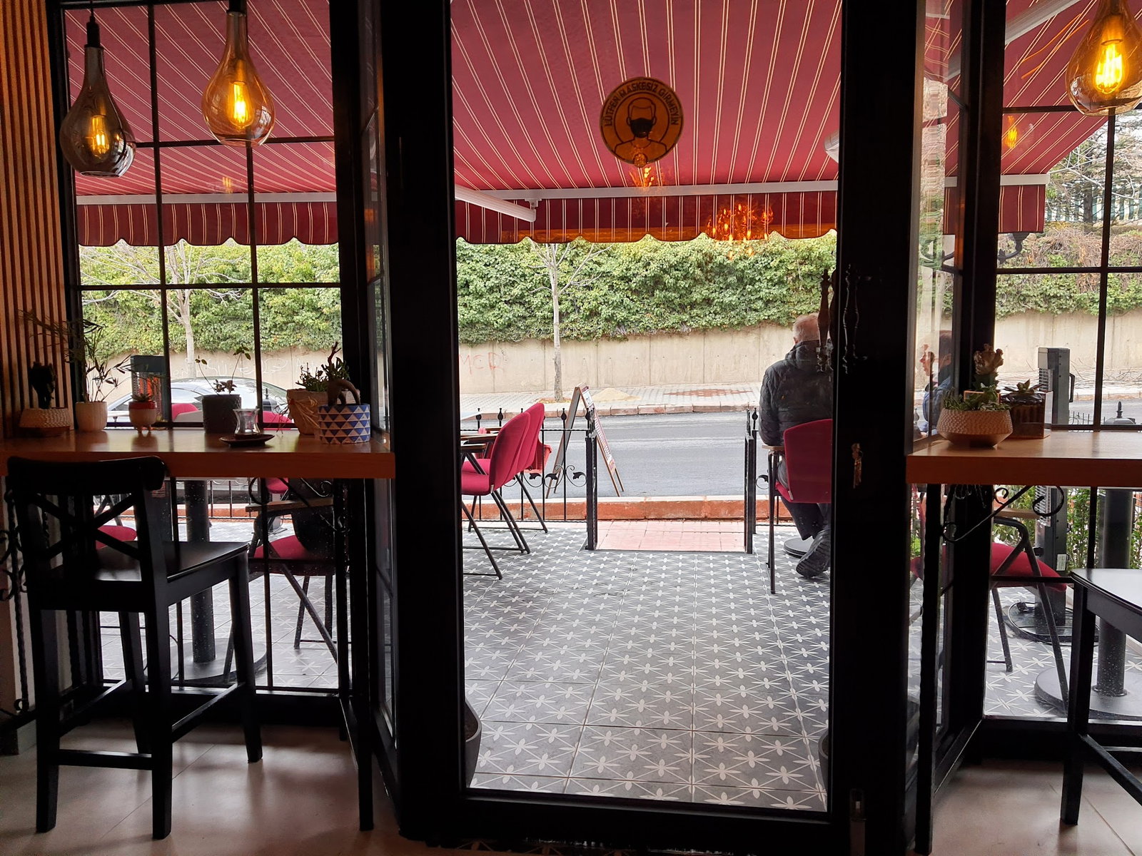 Üzüm Cafe