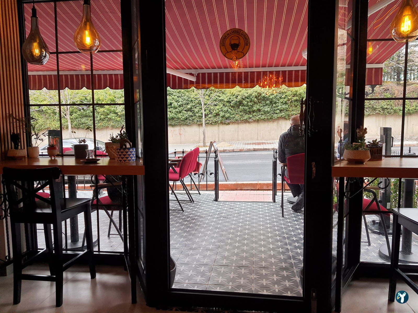 Üzüm Cafe