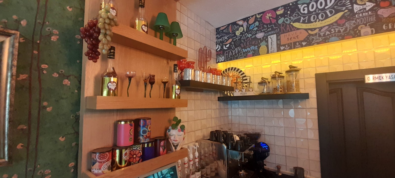 Üzüm Cafe