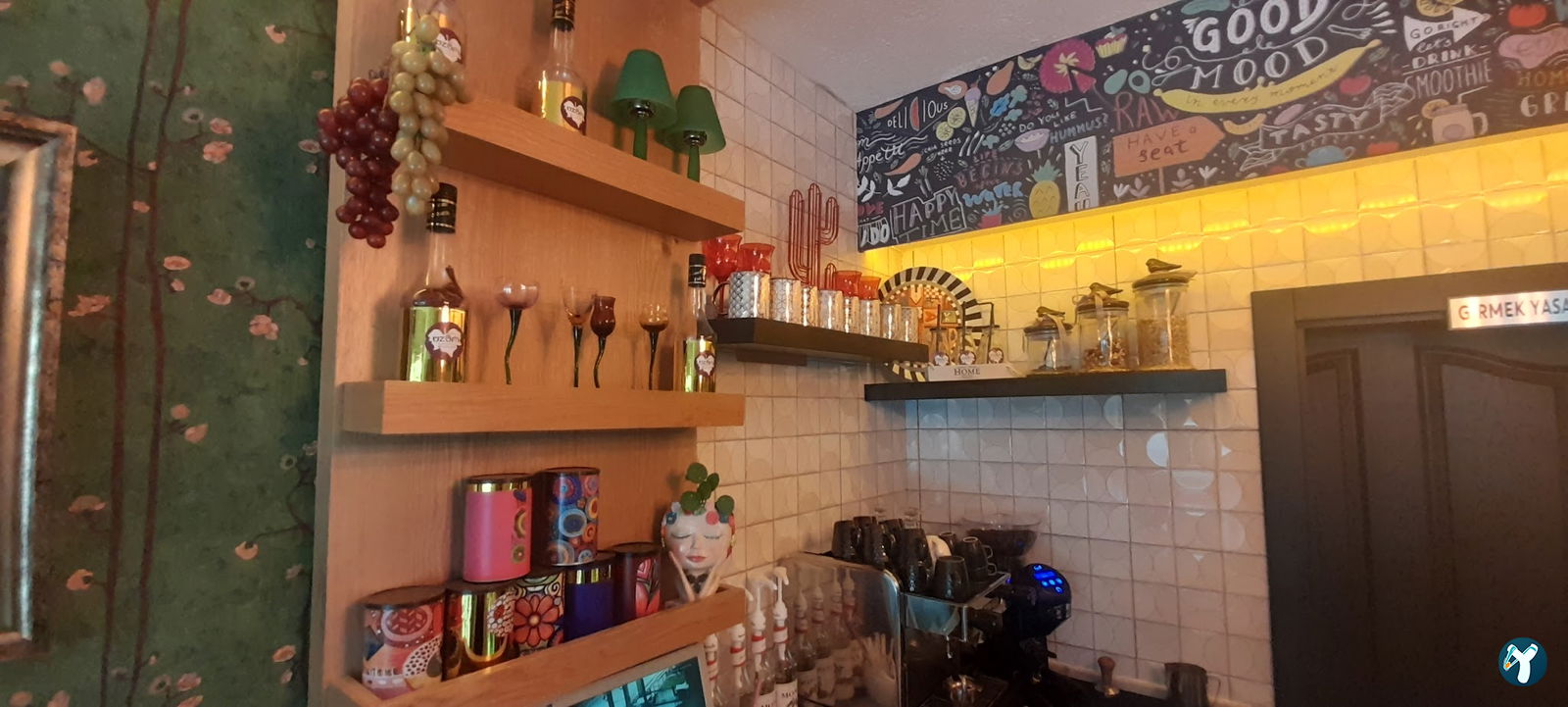 Üzüm Cafe