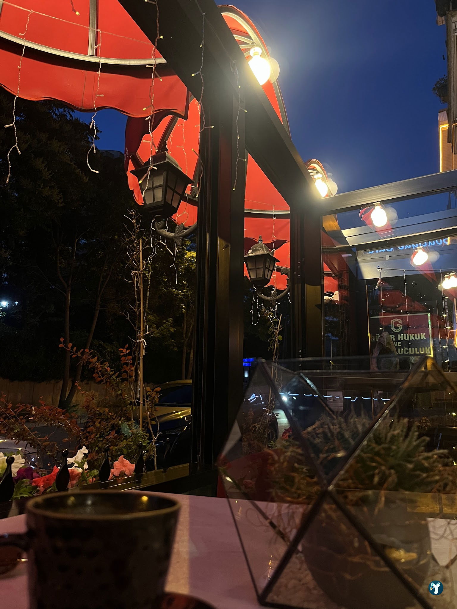 Üzüm Cafe