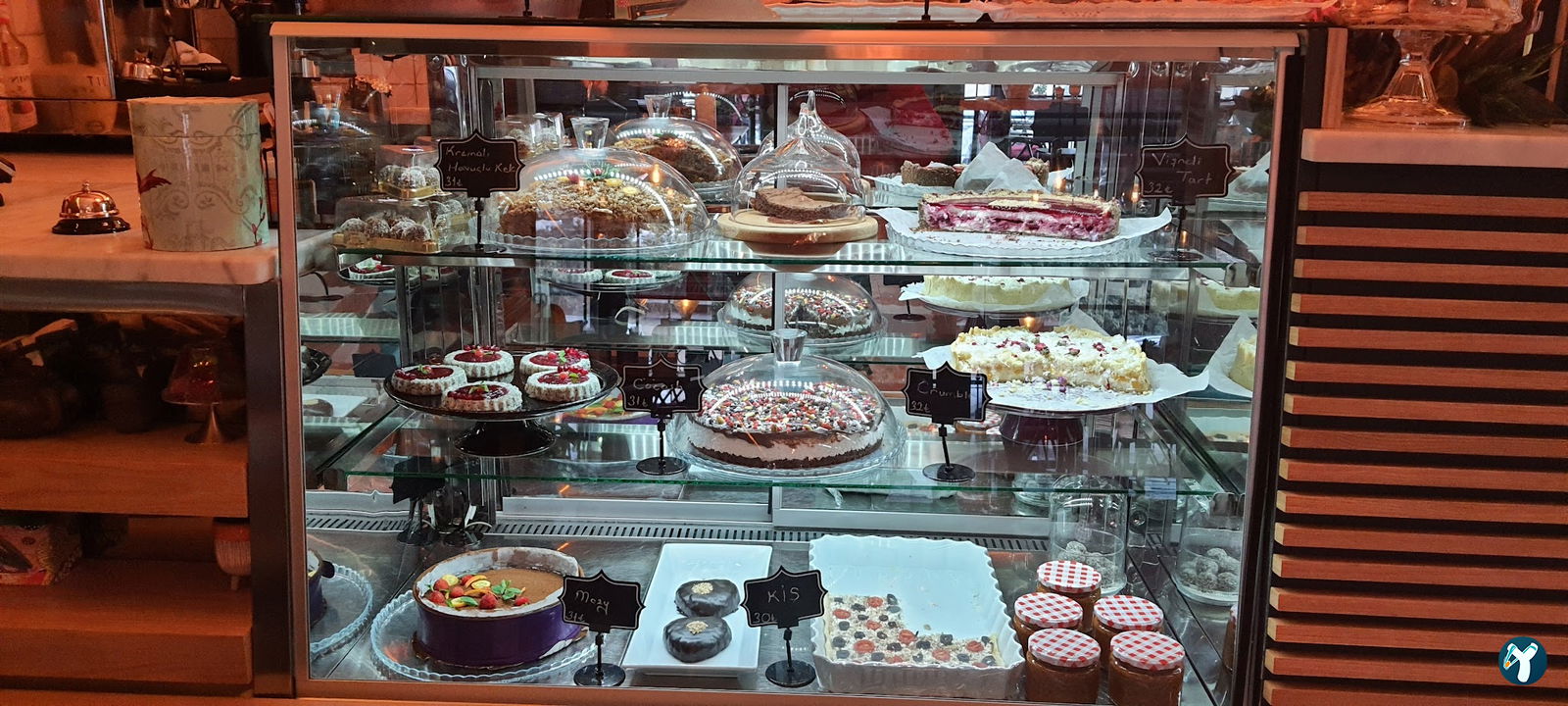Üzüm Cafe