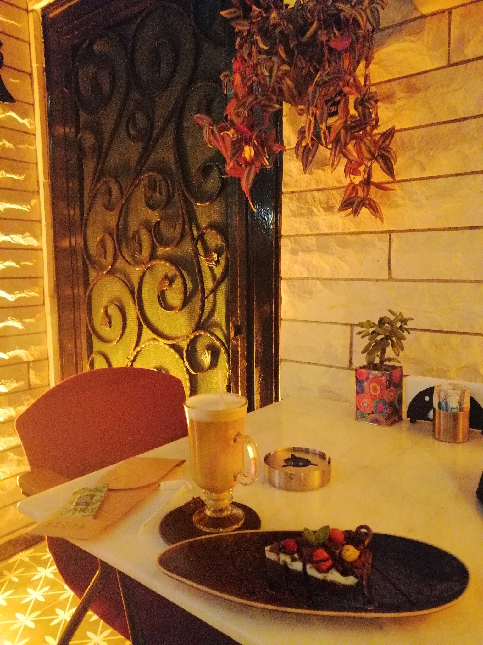 Üzüm Cafe