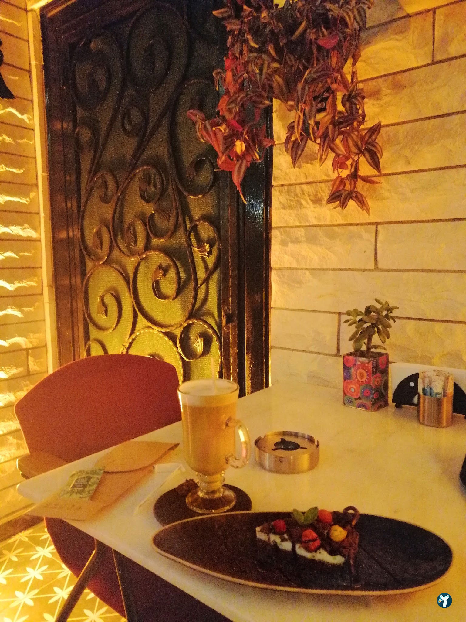 Üzüm Cafe