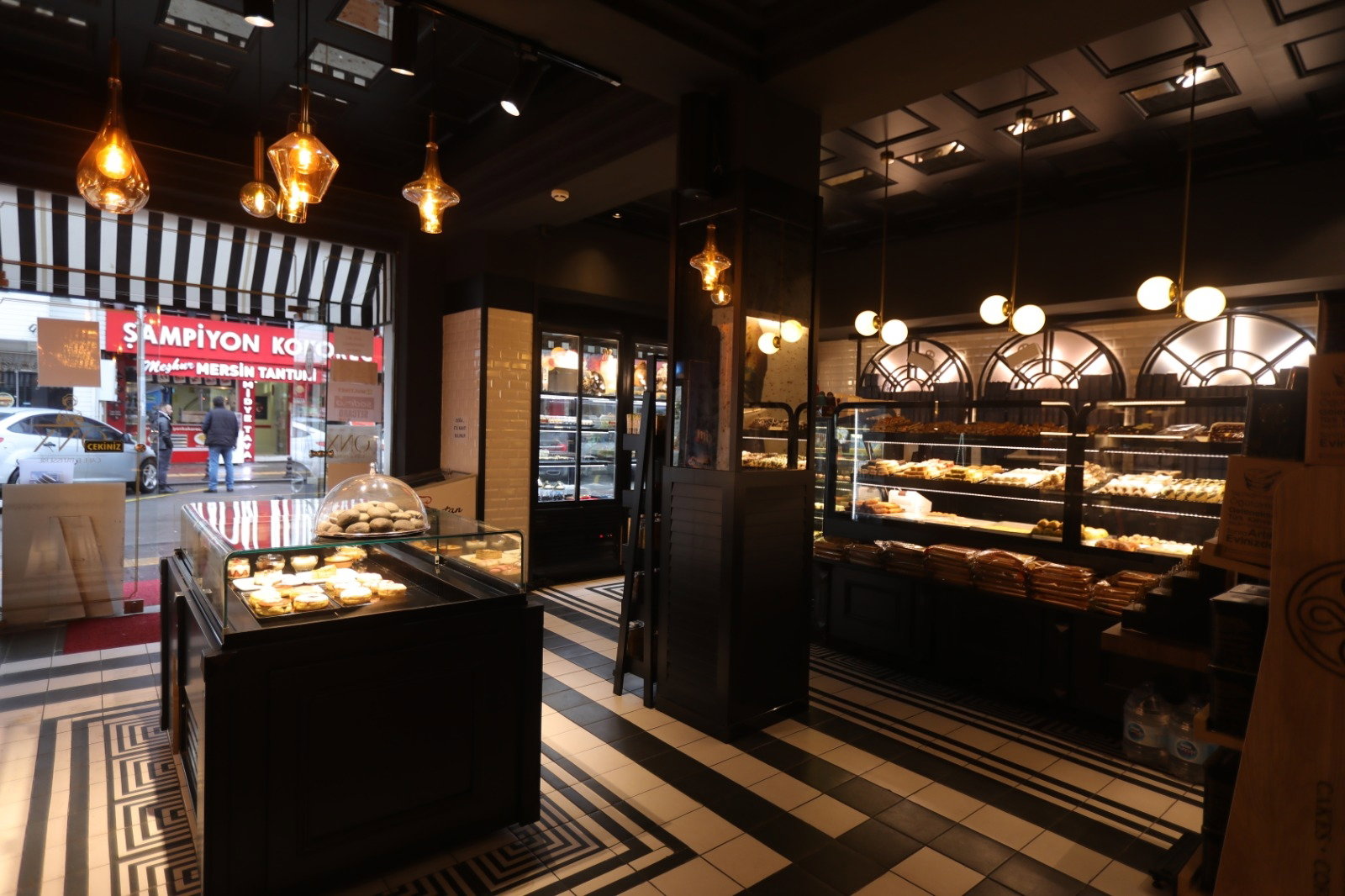Onx Cafe Patisserie