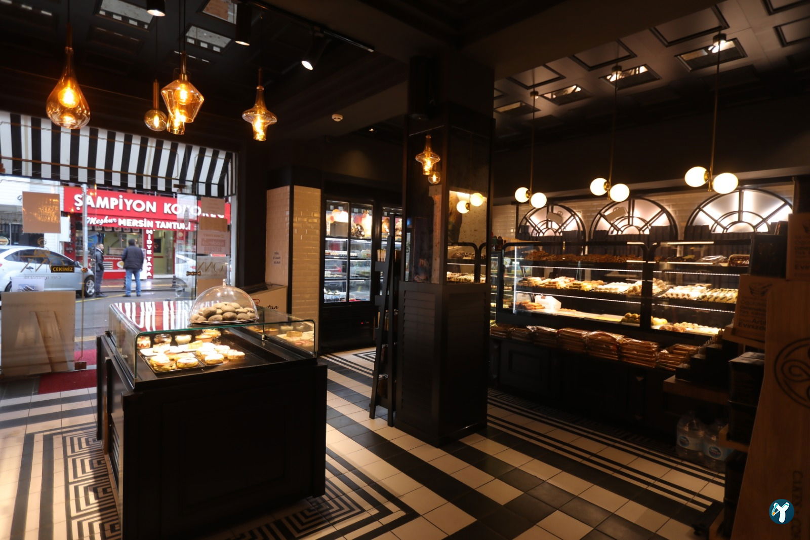Onx Cafe Patisserie