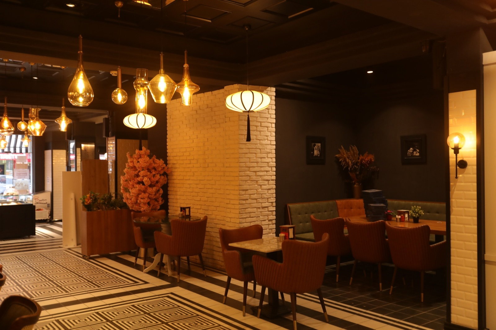Onx Cafe Patisserie