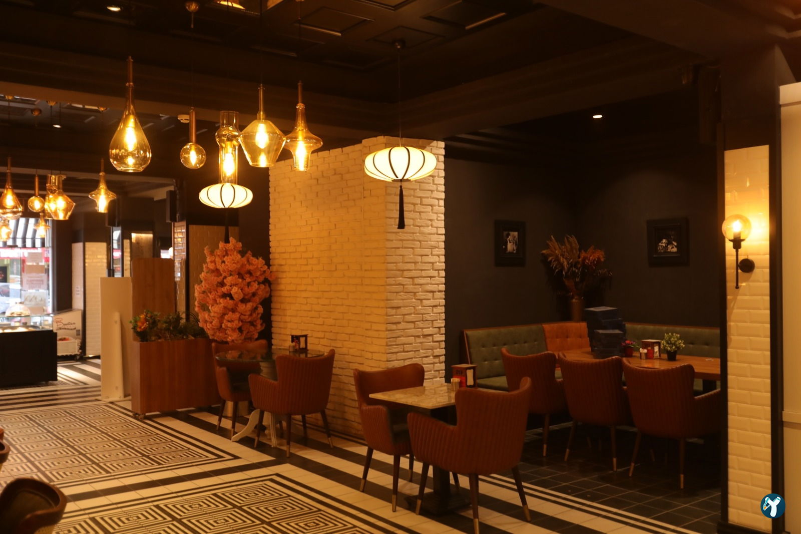 Onx Cafe Patisserie