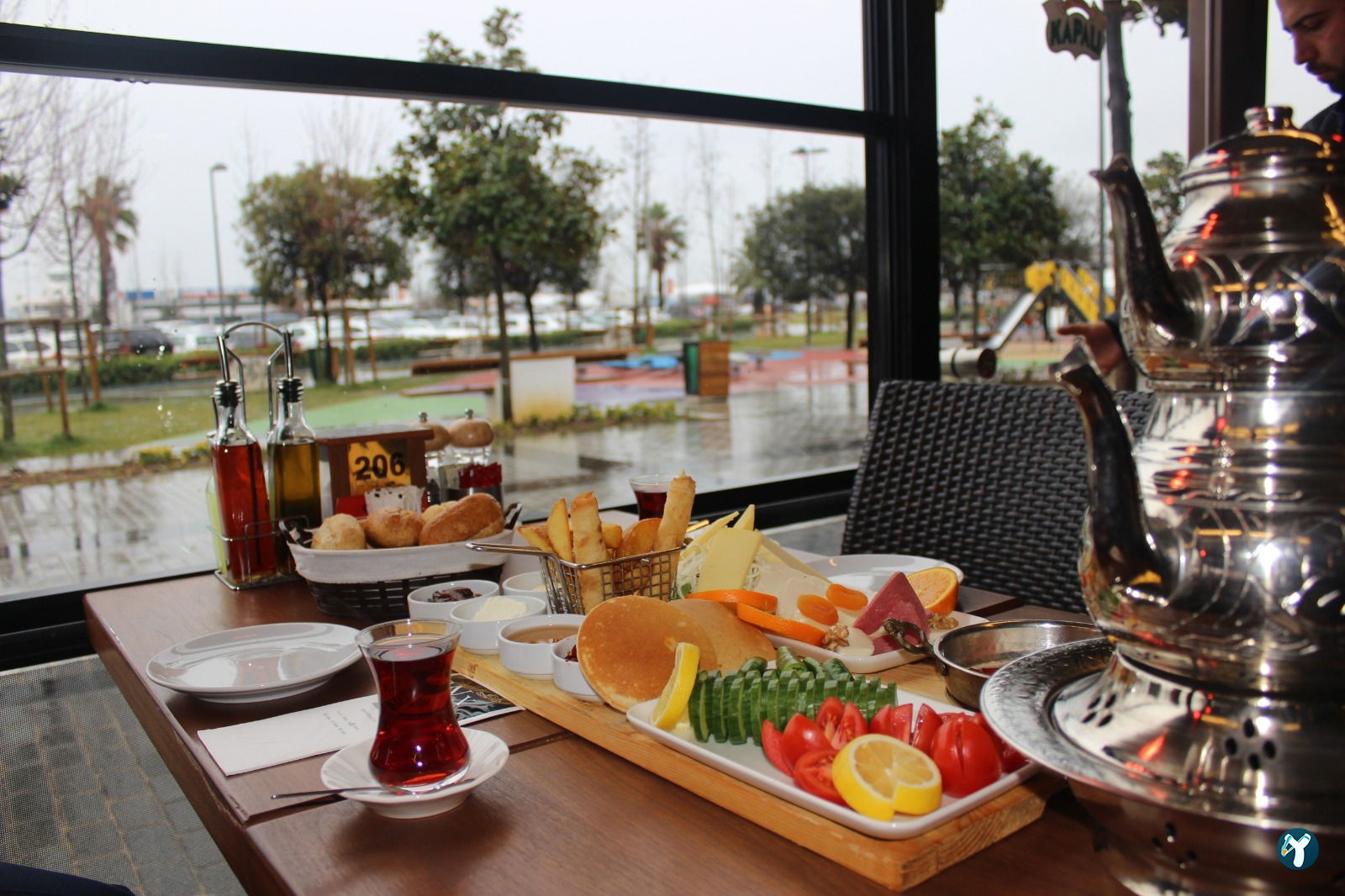 Onx Cafe Patisserie