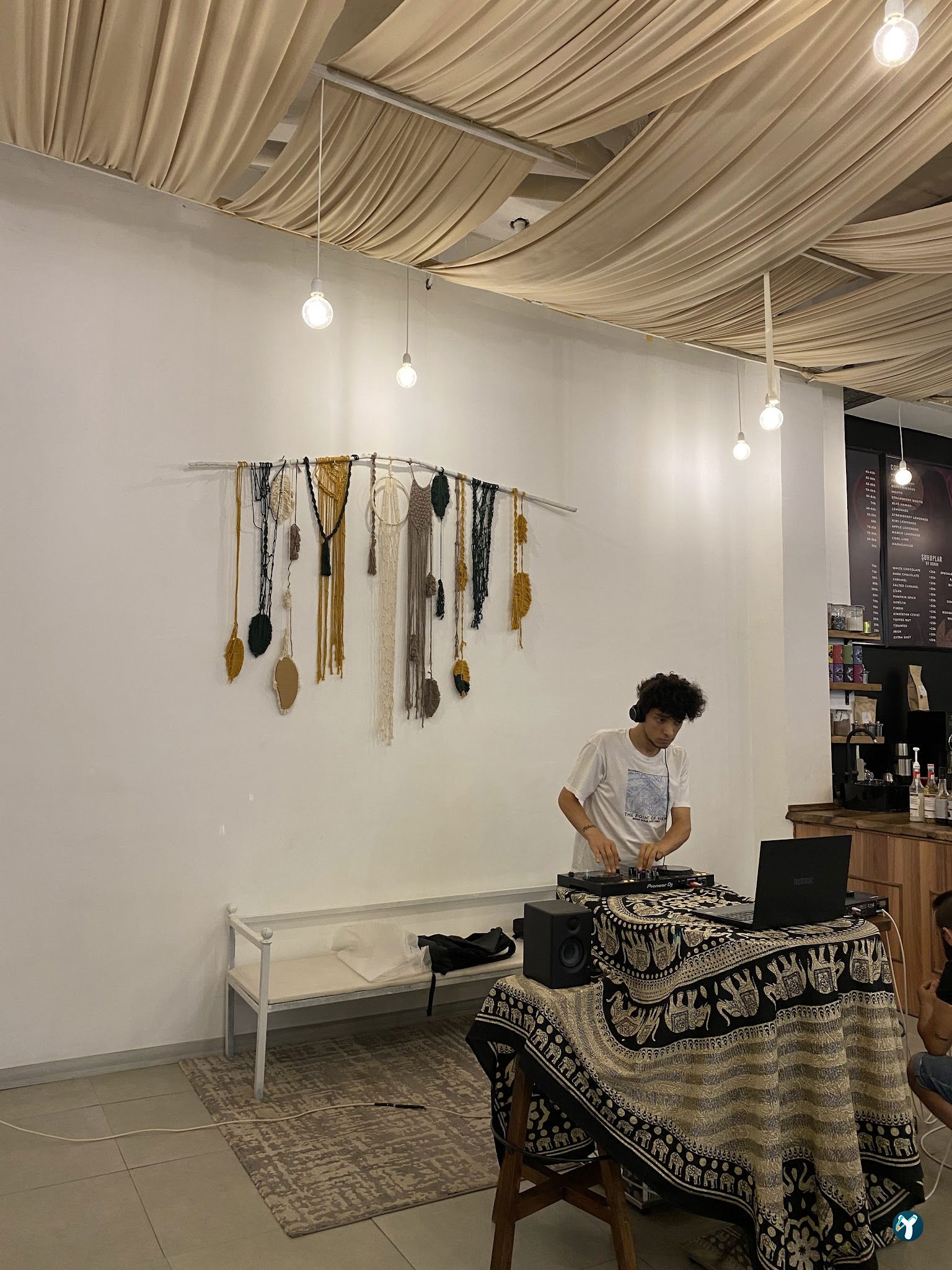 Sespresso Coffee & Bakes