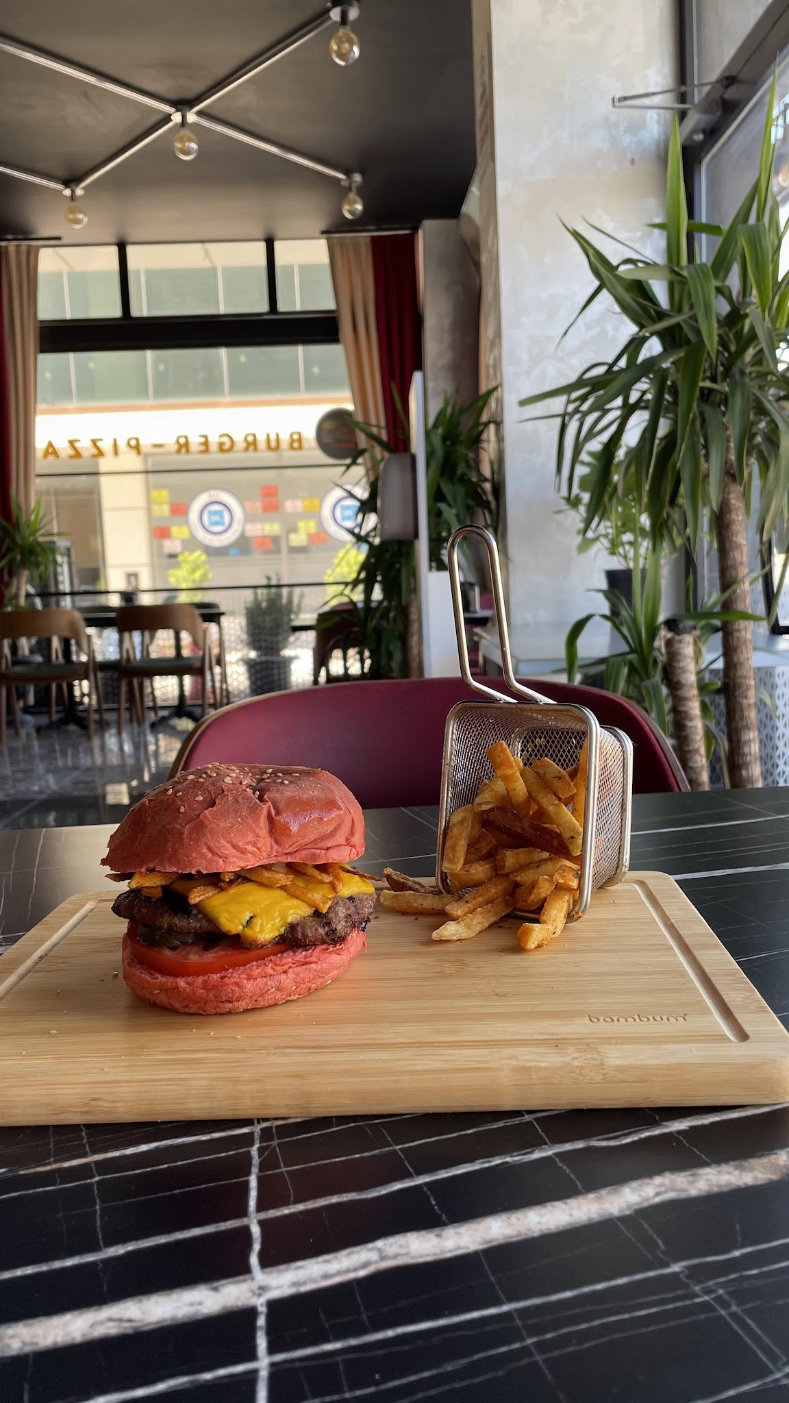 Big Rush Cafe Restaurant