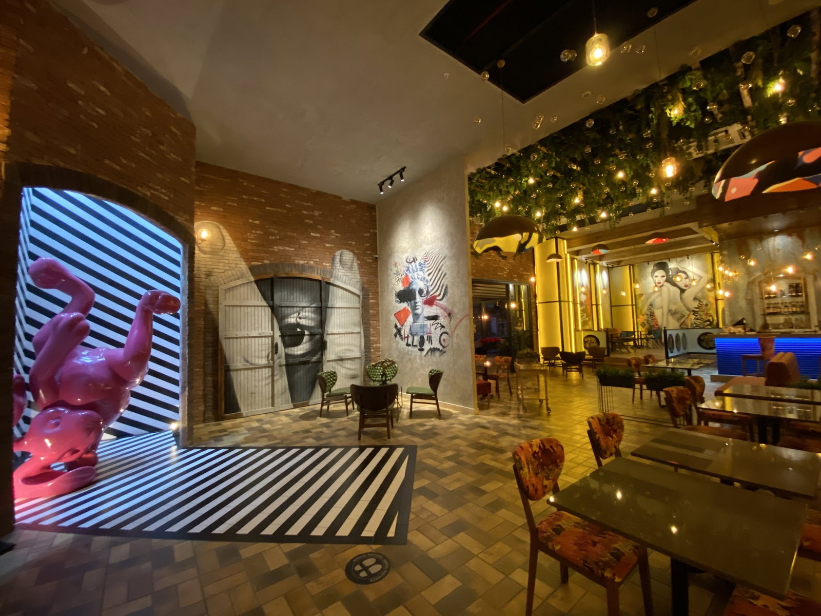 Vandal Çamsanpark Avm